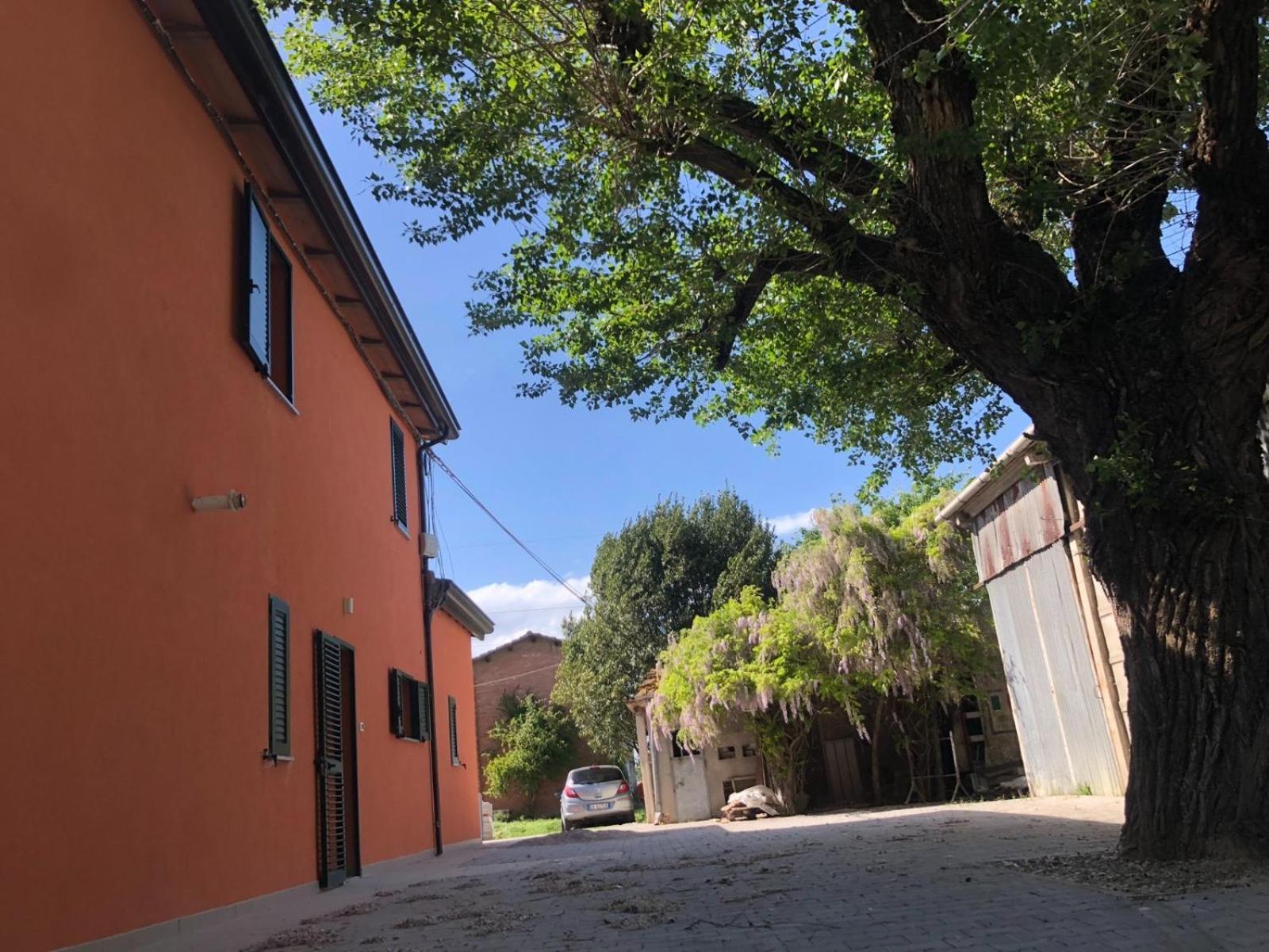 Guesthouse La Casa Di Giada Imola Eksteriør bilde