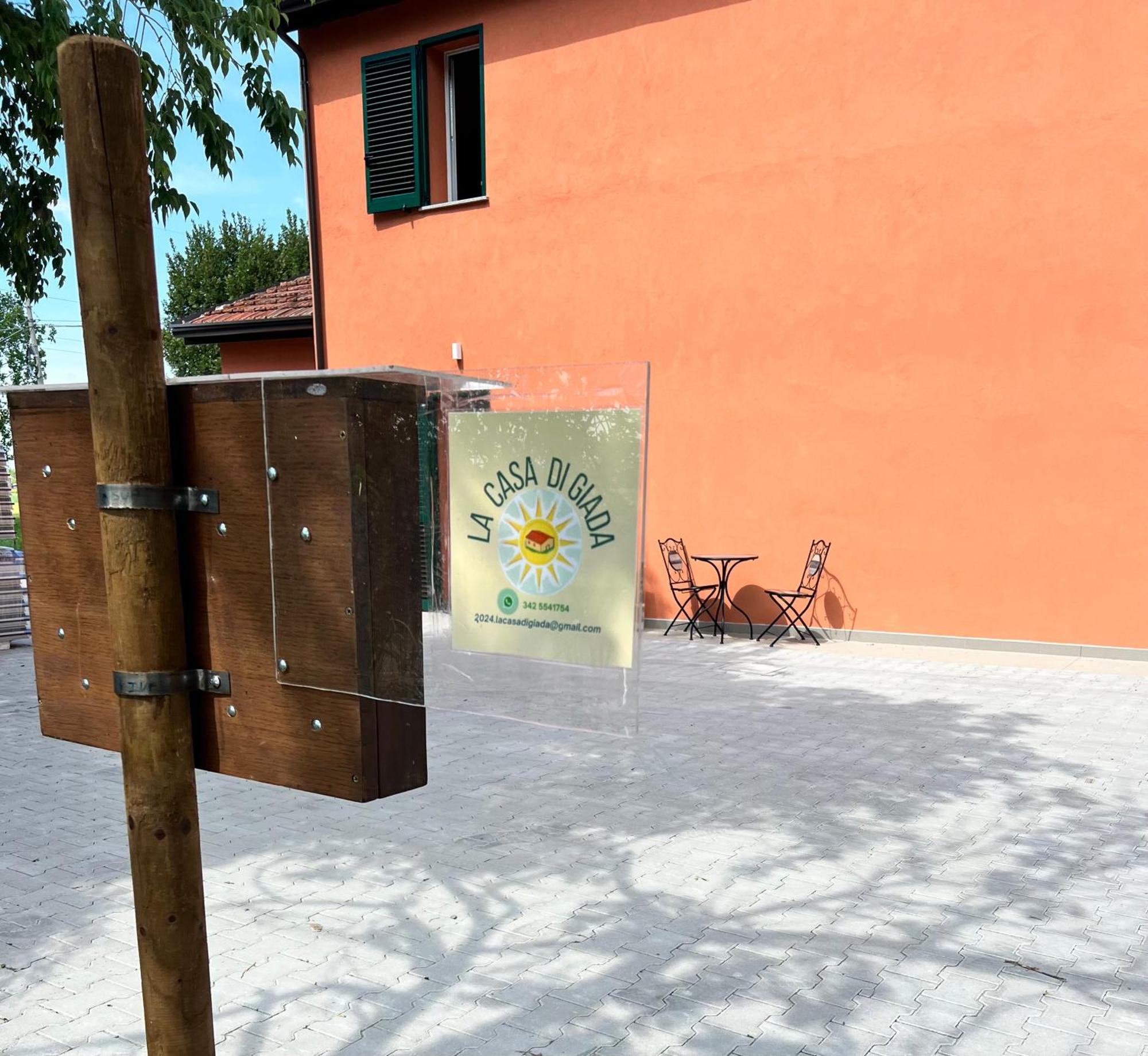 Guesthouse La Casa Di Giada Imola Eksteriør bilde